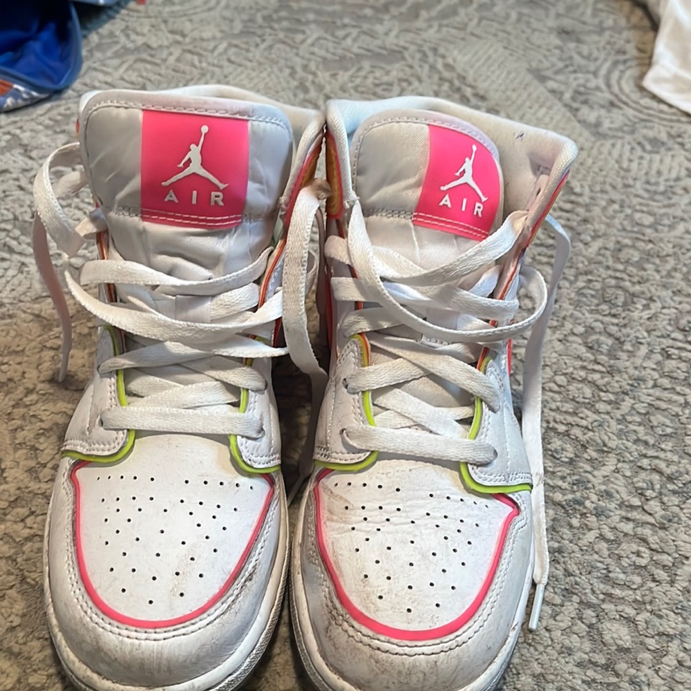 edge glow jordans